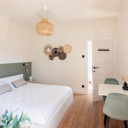 Cosy Guestroom ברוז' מראה חיצוני תמונה